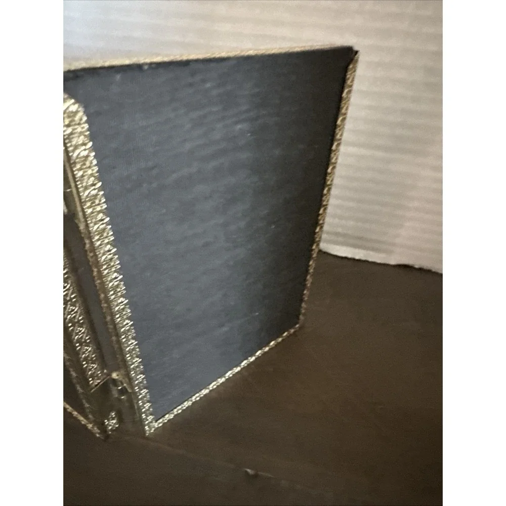 Vintage Double Metal Picture Frame Gold Tone  5 X 3 Stand Up